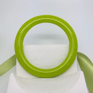 Large Handcrafted Glass Bracelet-Lemongrass Glass Bangle-Handmade Glass Jewelry-Fused Glass Green Bangle-Modern Woman Accessory-Best Seller