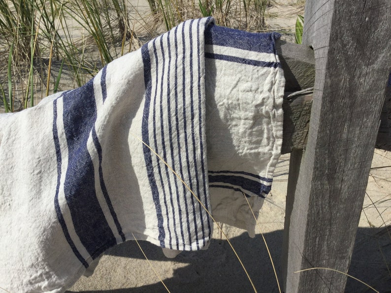 Natural blue stripes hand towel