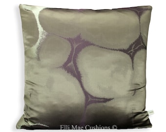 Today Interiors - Sparkle Radiance - SPK303 - Chic Modern Abstract Cushion Cover - Handmade Throw Pillow - Designer Home Décor - Canada Today Interiors - Sparkle Radiance - SPK303 - Chic Modern Abstract Cushion Cover - Handmade Throw Pillow - Designer Home Décor - Canada
