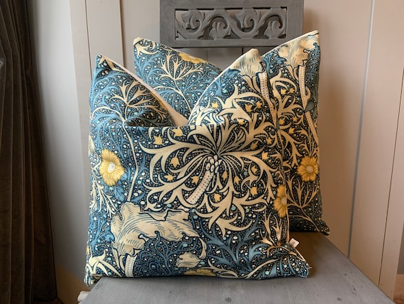 ウィリアムモリス クッションカバー Seaweed William Morris Seaweed Fabric Designer Cushion Pillow Cover Blue