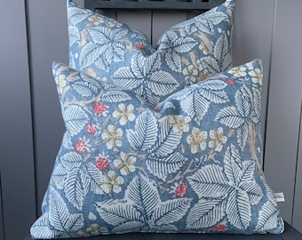 William Morris Luxury Designer Bramble Red Blue Vintage Cushion Pillow Sofa Cover
