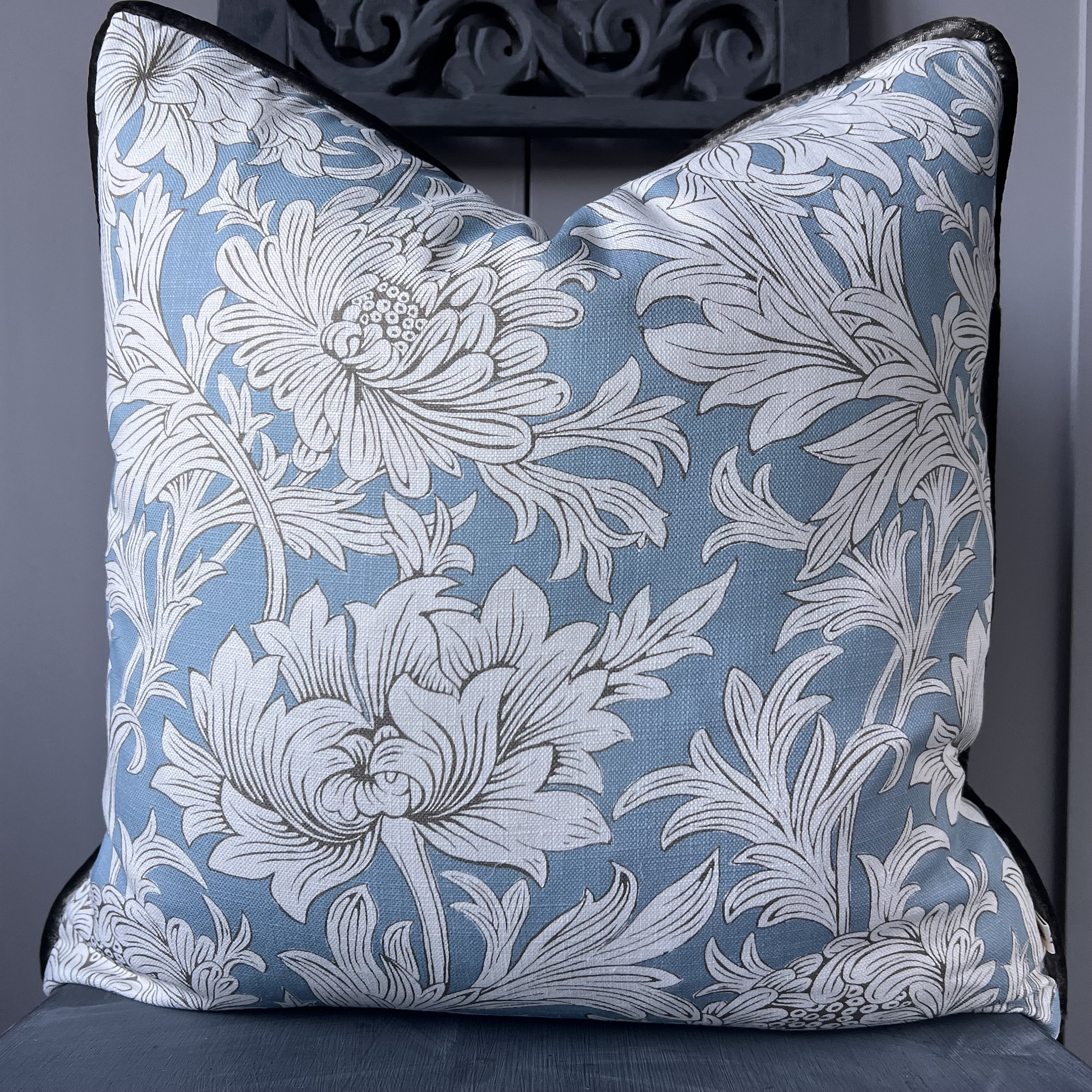 William Morris Chrysanthemum Toile Luxury Designer Fabric Vintage