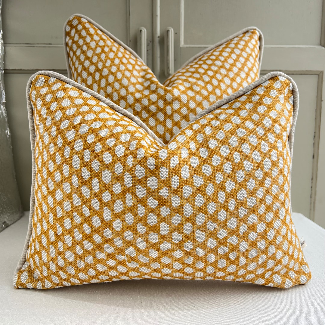 Cushions Made in Fermoie Wicker Luxury Designer Decorative Yellow Linen ...