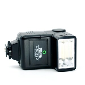 Vintage Sunpak Auto 144 D: Shoe-Mount Thyristor Camera Flash
