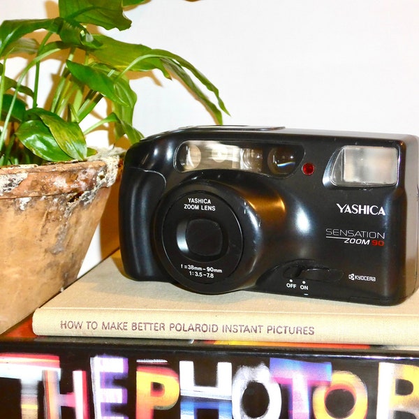 Vintage Yashica Sensation Zoom 90 35mm Point and Shoot Film Camera 38-90mm Zoom Lens Y2K Retro Point & Shoot 35mm Film Camera Travel Camera
