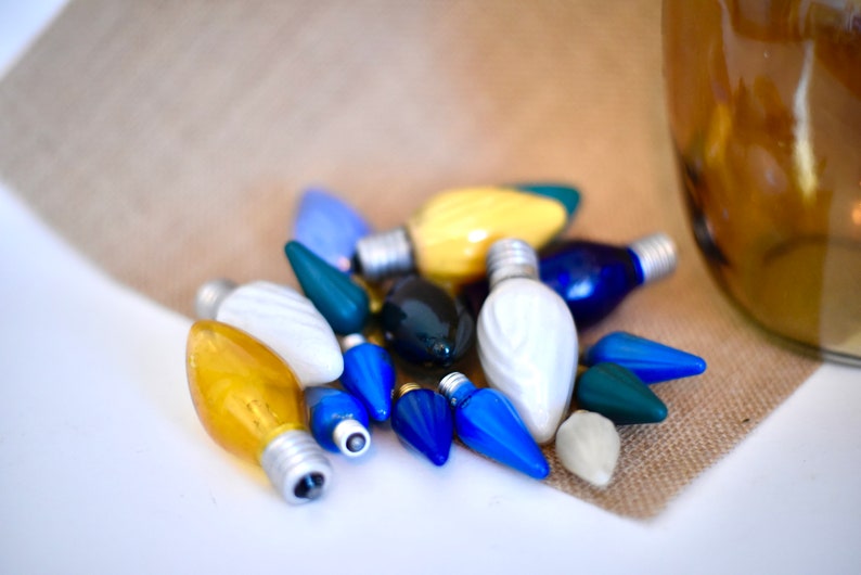 Vintage C6 and C9 GE Christmas Light Bulbs Lot Flame Swirl Etsy