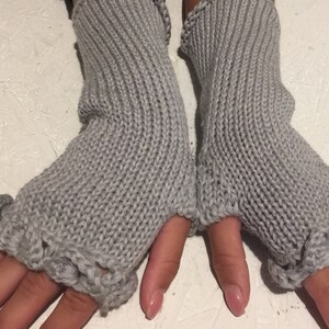 Knitt gray fingerless gloves dragon scale knit gloves arm warmers winter gloves women wrist warmers women gift long fingerless mittens image 1