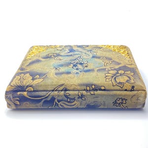 Victorian Blue Velvet Photo Album: Includes 60 Antique Cabinet Cards & Tintypes