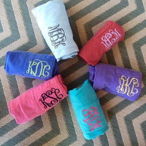 Monogram Comfort Colors Pocket Tee, Short Sleeve Monogram Shirt, Personalized Shirt for Women, Summer Shirt for Her, Custom Name Crew Neck image 2