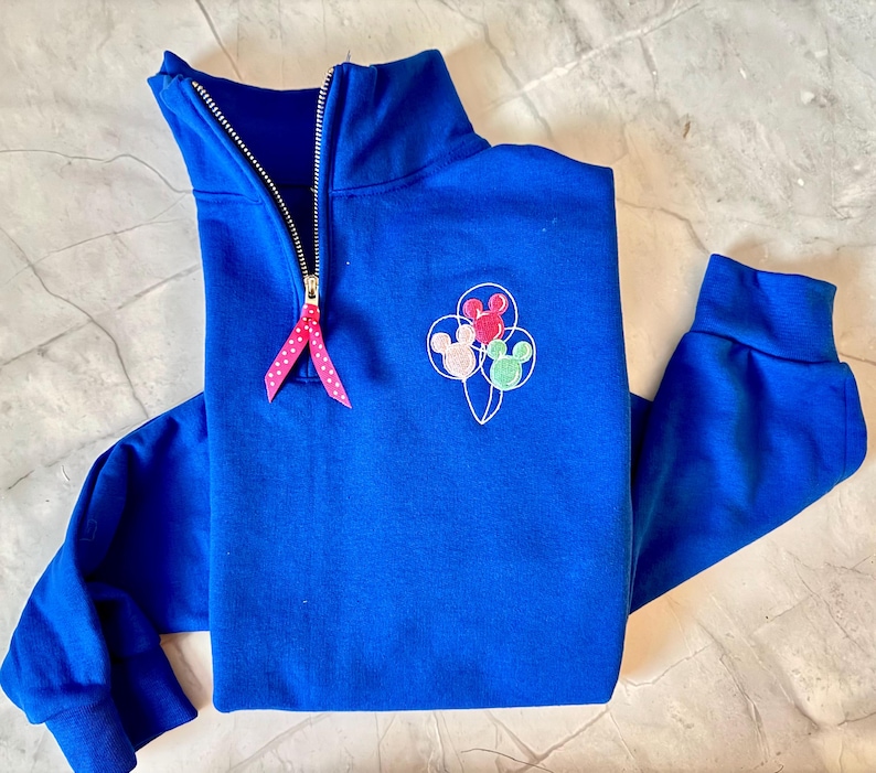 Bluza z zamkiem błyskawicznym Disney Balloons z motywem Myszki Miki i magicznymi balonami zdjęcie 3