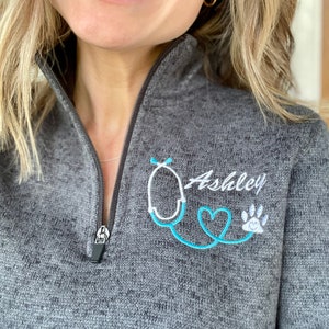 Veterinarian Personalized Name Paw Stethoscope Quarter Zip Jacket Sweatshirt, Vet Tech Pullover, Vet Gift, Animal Paw Print Quarter Zip