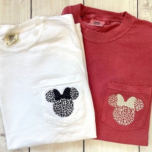 Leopard Disney Kurzarm T-Shirt, Minnie Maus Comfort Colors T-Shirt, Gepard Minnie Pocket T-Shirt