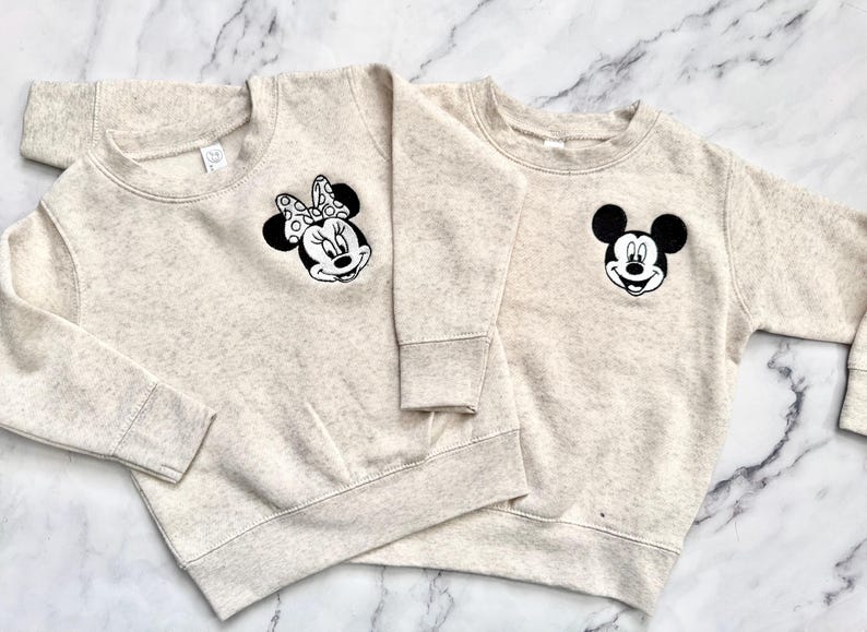 Toddler Boy Disney Sweatshirt Mickey Mouse Boys Embroidered sweatshirt Little Boy Disneyworld Shirt bild 5