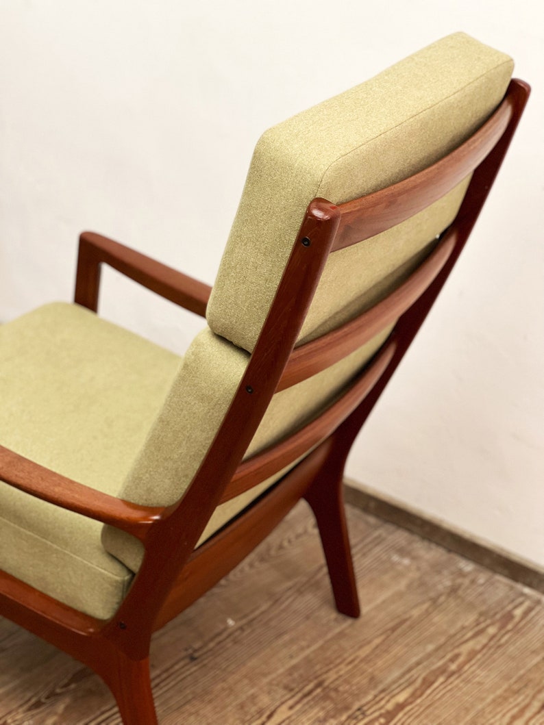 Teak high back rest armchair or easy chair, Senator series, by Ole Wanscher for Poul Jeppensens, Mid Century Modern Danish Design, 1950er image 9