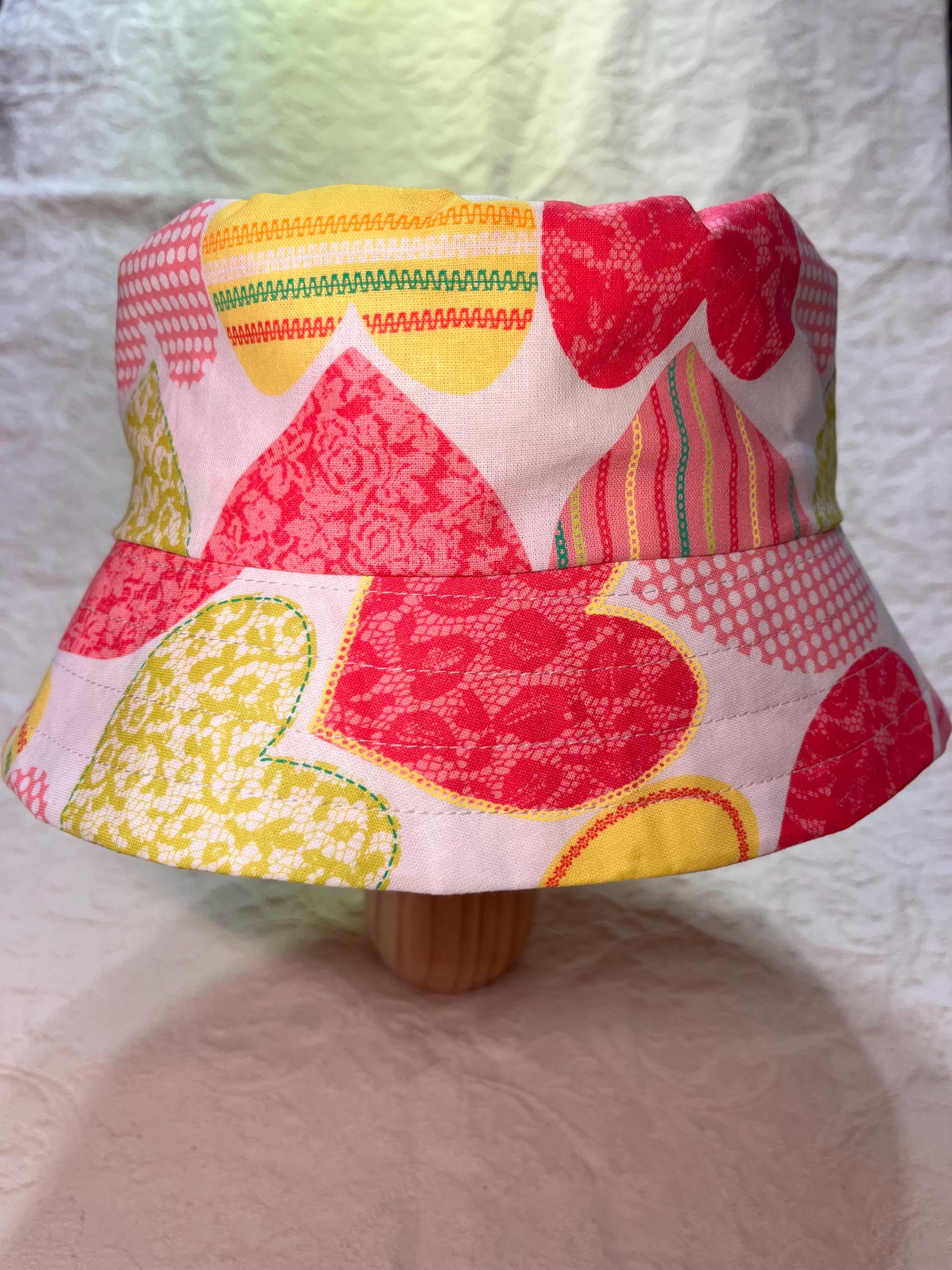 Boho Hippie Bucket Hat pink hearts