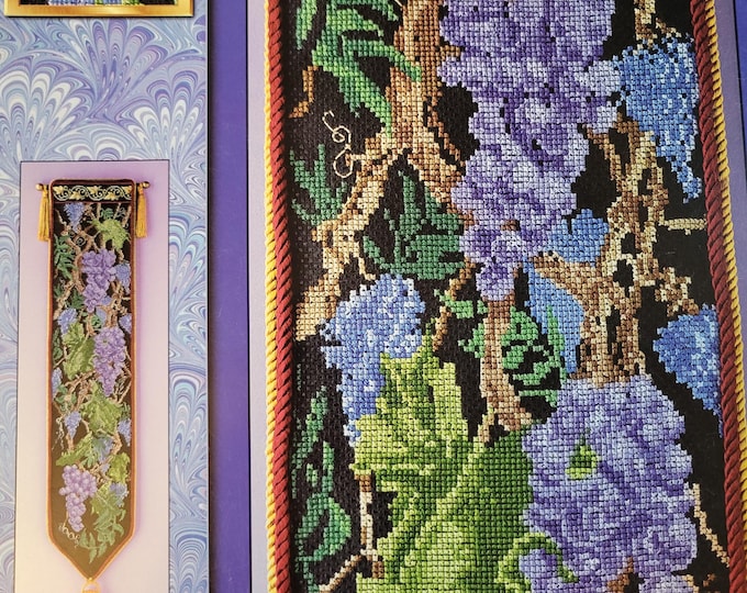 Stitch World Bordeaux Bellpull Cross Stitch Pattern. FREE SHIPPING. Used Condition.