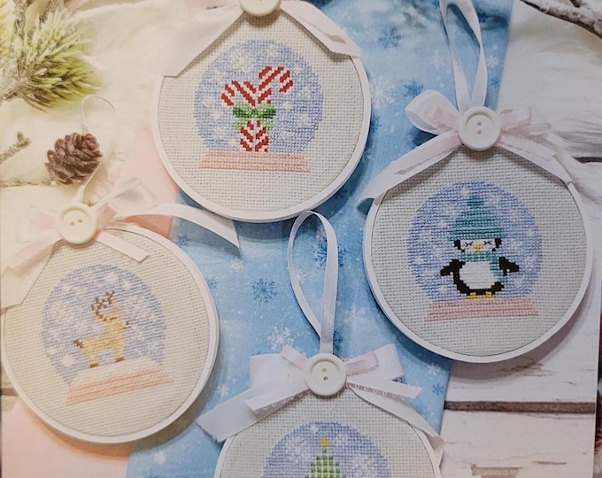 Primrose Cottage White Christmas Cross Stitch Pattern. Free Shipping. Good Condition.