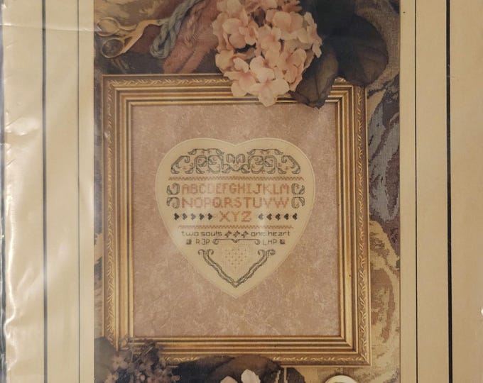 The Drawn Thread My Valentine Cross Stitch Pattern. FREE SHIPPING. Good Condition.