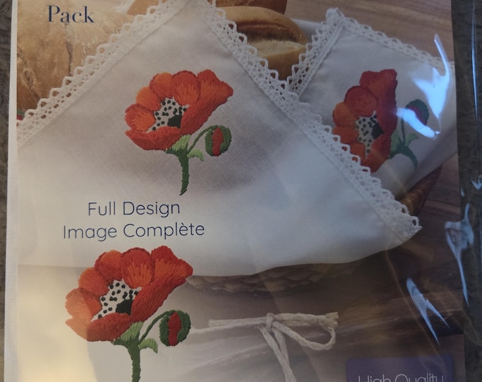 Leisure Arts Stamped Embroidery White Bread Basket Cloth. FREE SHIPPING. New Condition.