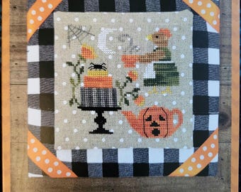 Tiny Modernist Hen's Halloween Tea Cross Stitch Pattern. Free Shipping. Good Condition.