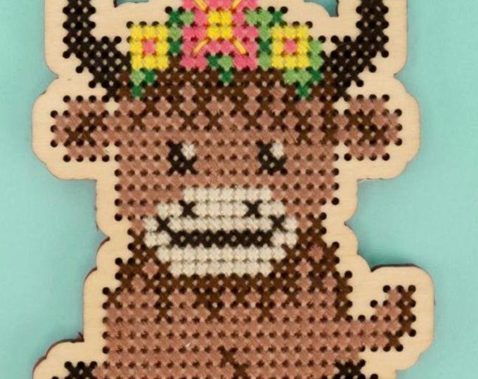 Canadian Stitchery Hettie Cow Cross Stitch Kit. FREE SHIPPING. New Condition.
