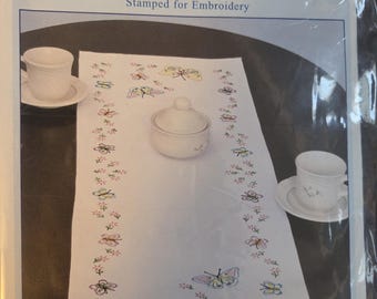 Table Runner/Scarf Stamped Embroidery Fluttering Butterflies. FREE SHIPPING. Good Condition
