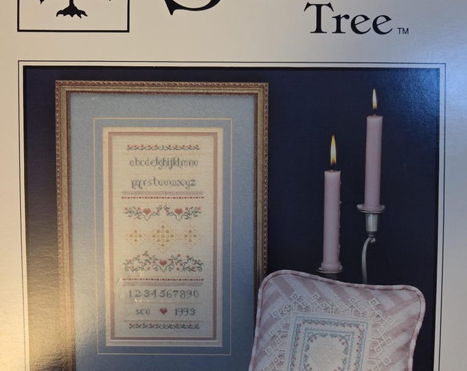 The Sweetheart Tree Brambleberry Sampler Cross Stitch Pattern - FREE SHIPPING. Used Condition.
