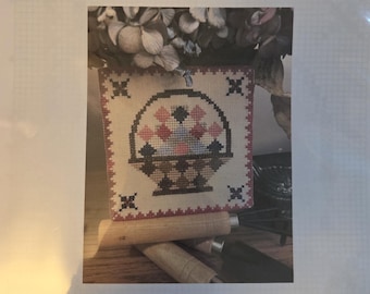 Sallys Barn Quilts July Liberty Basket Cross Stitch Pattern. Free SHIPPING. Good Condition.