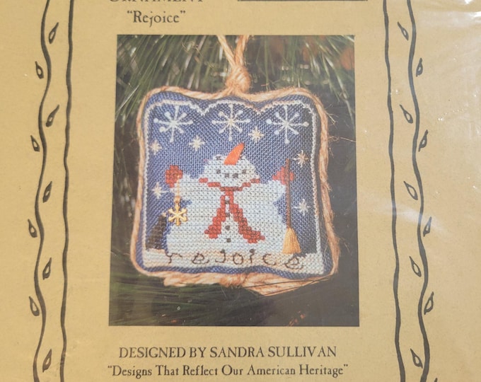 Homespun Elegance 2000 Snowman Ornament Rejoice Cross Stitch Pattern. Free Shipping. Used Condition