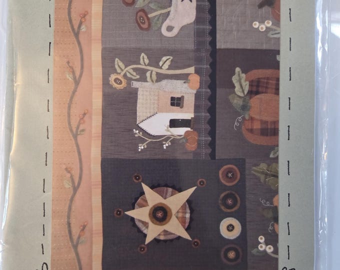Heart in Hand Autumn Quilt Set One Pattern. Estate Preowned Like New Condition. Free SHIPPING.
