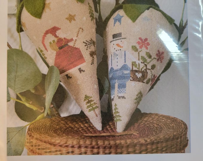 Fraises de Noel Collection Tralala Cross Stitch Pattern. FREE SHIPPING. Good Condition