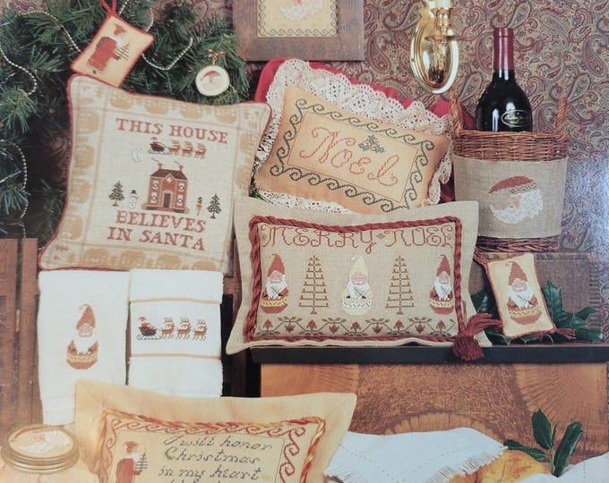 Homespun Elegance Cinnamon Stick Christmas V Cross Stitch Pattern. Free Shipping. Used Condition