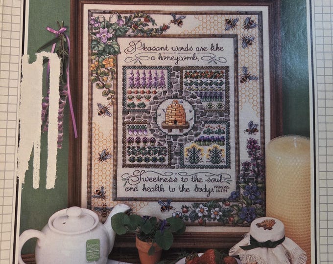 Cross Stitch and Country Crafts Magazine May/Jun 87.FREE SHIPPING. Older Condition.