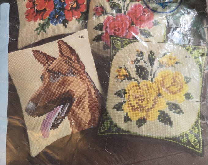 Vervaco Red Poppies #204 Needlepoint Kit. FREE SHIPPING. Older Condition.