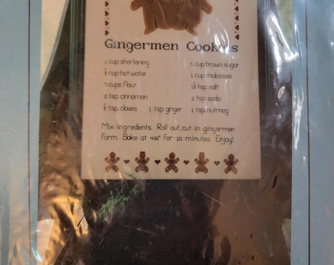 Hand Maiden Gingerbread Cookies Cross Stitch Pattern. FREE SHIPPING. Used Condition. Does not include wax gingerbread men.