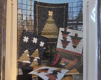 Evergreen Quilt Pattern. Free SHIPPING. Used Condition.