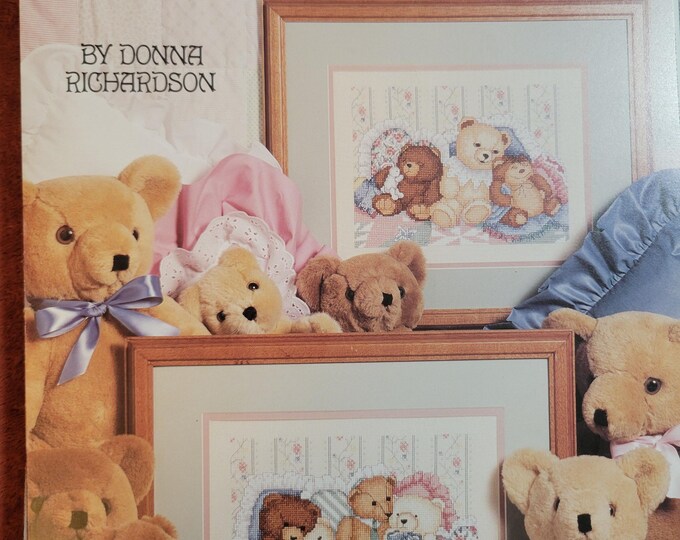 Leisure Arts Bear Hugs Cross Stitch Pattern. Free SHIPPING. Older Used Condition. Pattern looks like it was trimmed.