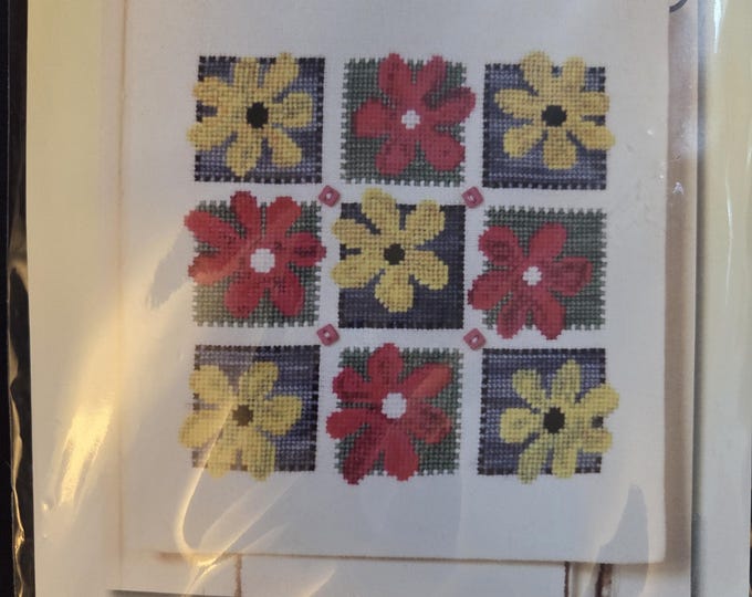Sam Sarah Designs Nine Patch Posies Designs Cross Stitch Pattern includes Fabric and Buttons. Free SHIPPING. Good Condition.