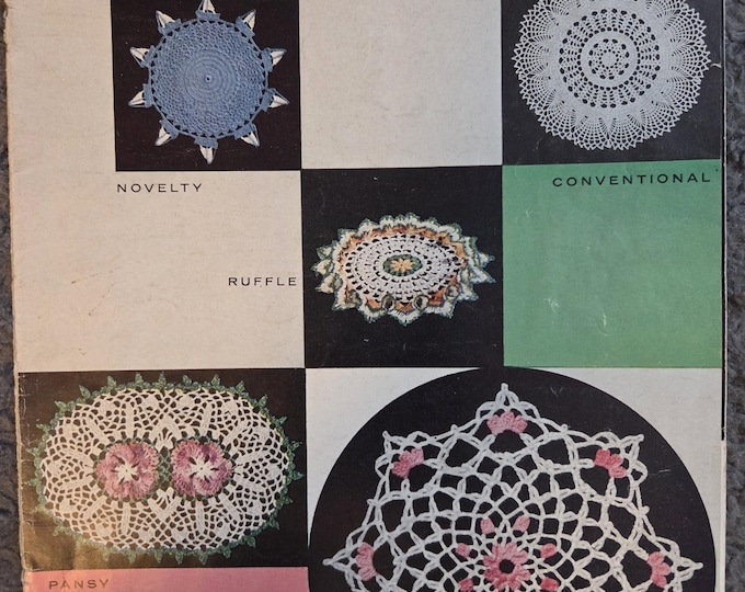 American Thread Co Star Book Doily Book No 137. FREE SHIPPING. Old Vintage Condition. Torn pages.