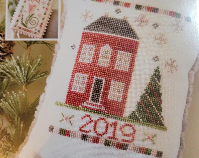 October House Evergreen House Cross Stitch Pattern. FREE SHIPPING. Good Condition