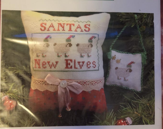 Widgets & Wool Primitives Santas New Elves Cross Stitch Pattern. Used Condition. Free Shipping.