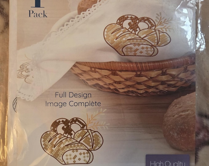 Leisure Arts Bread and Wheat Stamped Embroidery White Bread Basket Cloth. FREE SHIPPING. New Condition.