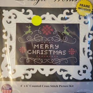 Design Works Merry Christmas Cross Stitch Kit Frame Included. FREE SHIPPING. New Condition.
