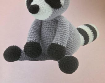 Lyanna Raccoon Crochet Kit. New Condition. FREE SHIPPING.
