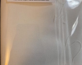 27ct Linda Linen Zweigert White 36x55. FREE SHIPPING. This was tagged by previous owner.