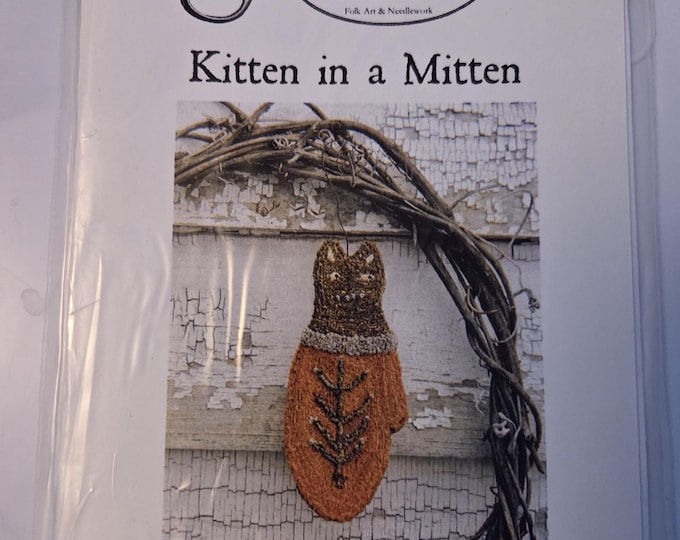 Notforgotten Farm Kitten in a Mitten Punch Needle Pattern. Estate Sale Preowned Good Condition. Free SHIPPING.