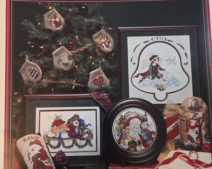 Stoney Creek Christmas Memories Cross Stitch Pattern. FREE SHIPPING. Used Condition.