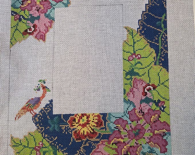 Gingham Stitchery Tobacco Leaf Frame Needlepoint Canvas with Threads 18# 10.25"x8.5", 4x6 Opening. Preowned Estate Sale Like New Cond.