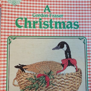 Vintage Gloria & Pat A Gordon Fraser Christmas Cross Stitch Pattern Book. FREE SHIPPING.