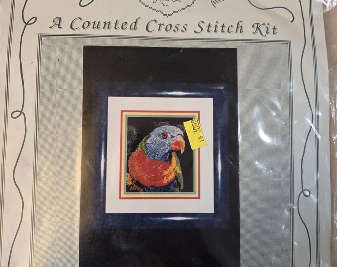 Needleart Cross My Heart Parrot Cross Stitch Kit. FREE SHIPPING. Preowned Good Condition.